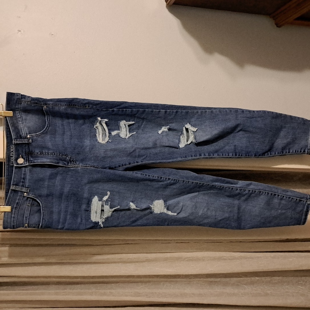 Maurices Everflex high rise distressed jeans 14